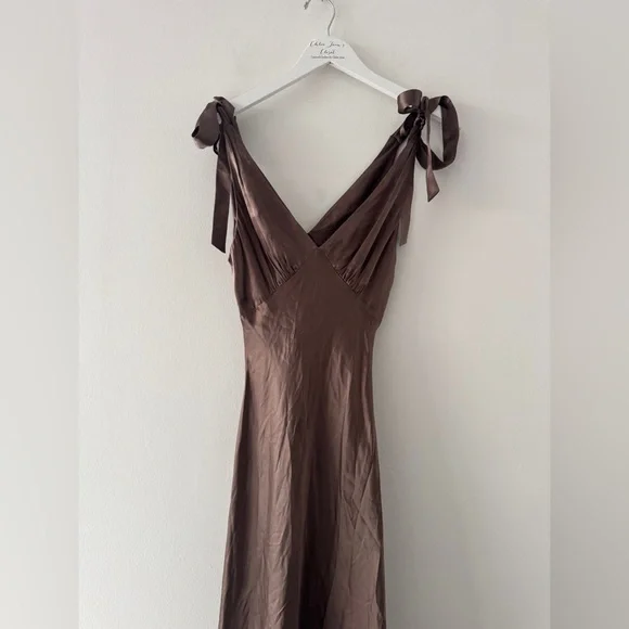 REFORMATION Pernille Silk Dress in Magnetic S